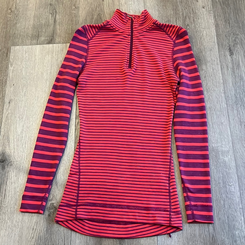 Smartwool striped women’s small half zip long sleeve shirt